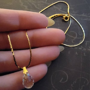 Gold Chain Clear Quartz Drop Pendant Necklace Resale