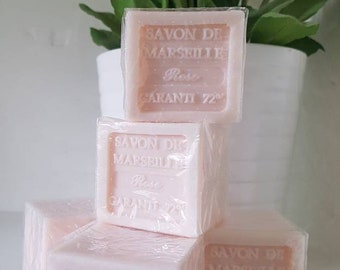 Marseille cube soap. Perfume Rose/Eglantine.Savon handmade. Handmade soap. Natural soap. Hand hygiene. Shower/bath/hydrating soap.