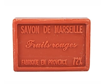 Savon aux Fruits rouges ,beurre de karité bio,100 g ,savon artisanal,savon hydratant, savon surgras, savon nourrissant, tous types de peaux