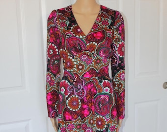 Size S, Flower power print dress, vintage 1960's, 27" waist