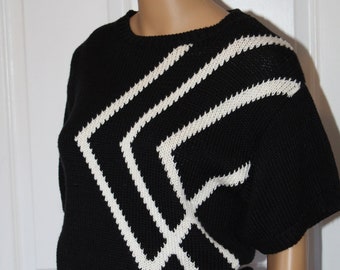 Size M, Lord & Taylor Vintage Black and White Pullover Sweater, Vintage 1970's