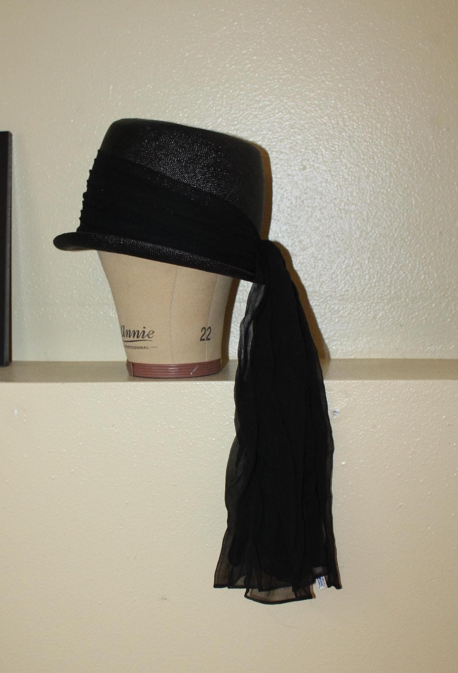 Vintage Black Mink Cloche Hat – Bonwit Teller – Elegant NYC Winter Classic Bonwit Teller Hat - Etsy Singapore main image 3