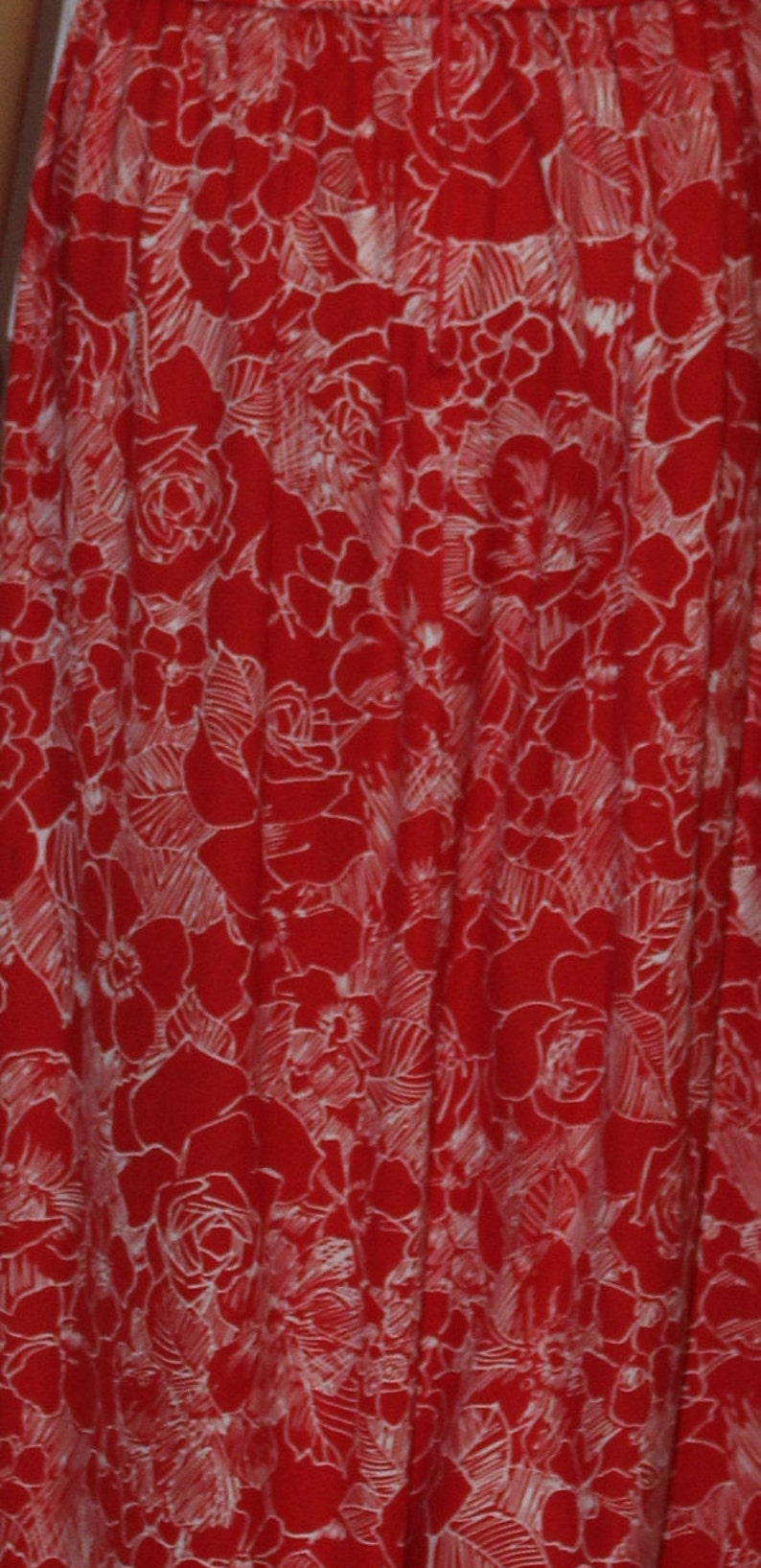 SZ. M, Red and White Contrast Print Maxi Dress, Vintage 1970's, 1970's image 5