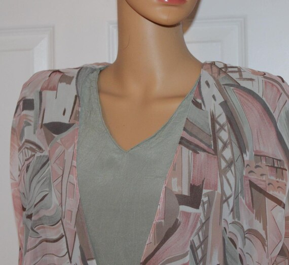 Size M, Double Layer, Graphic Top with shoulder P… - image 2