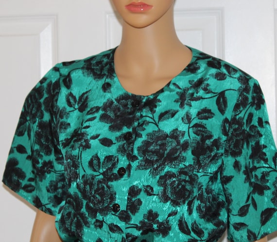 XS petite, Black and Green Rose Patterned Dress w… - image 2