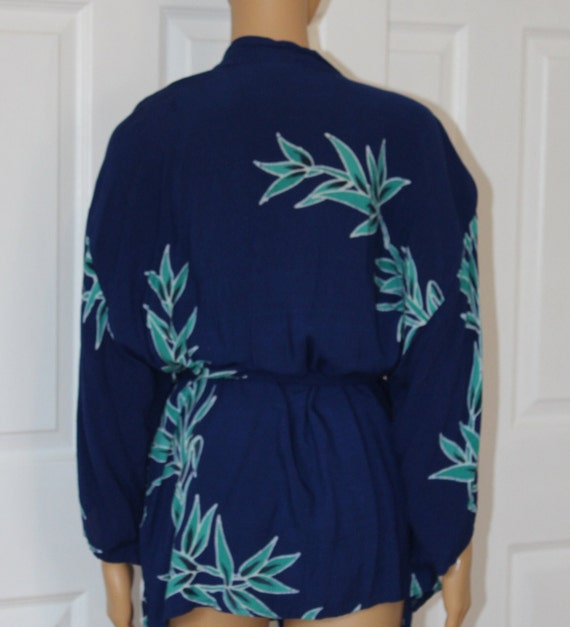 SZ. M, Batik Rayon Wrap with Kimono Sleeves, Vint… - image 4