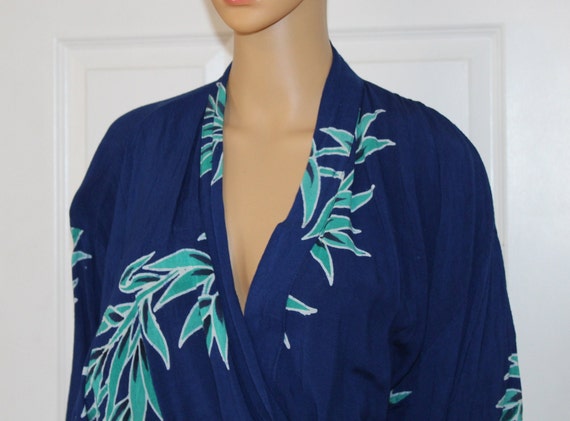 SZ. M, Batik Rayon Wrap with Kimono Sleeves, Vint… - image 2