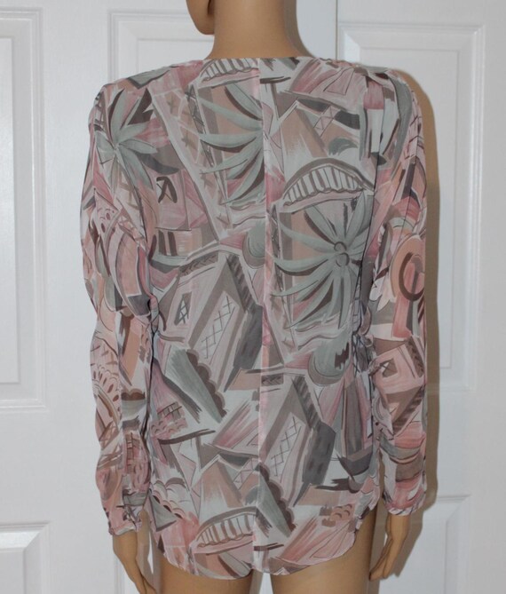 Size M, Double Layer, Graphic Top with shoulder P… - image 4