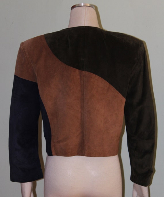 Sz M, Suede, Cropped Jacket with big shoulder pad… - image 4