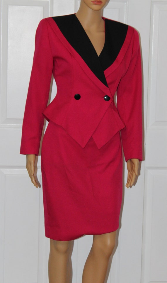 XS, Fuchsia Kishi Power Suit, Vintage 1980's, 24"
