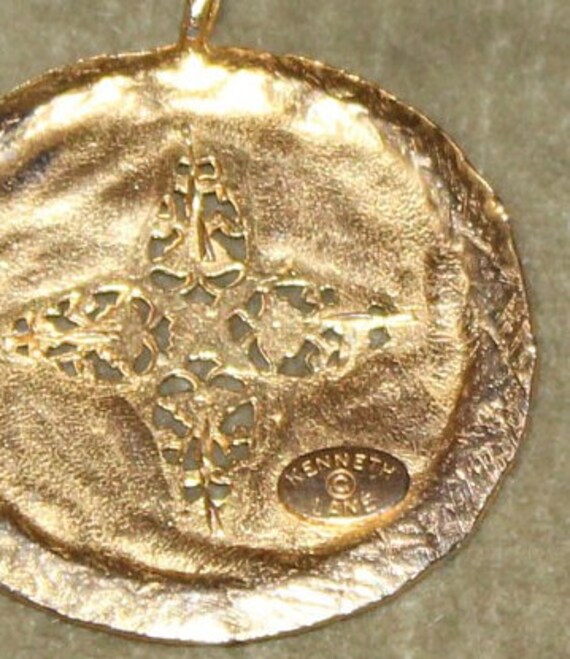 Kenneth J. Lane Gold Pendant, Vintage 1980's - image 2