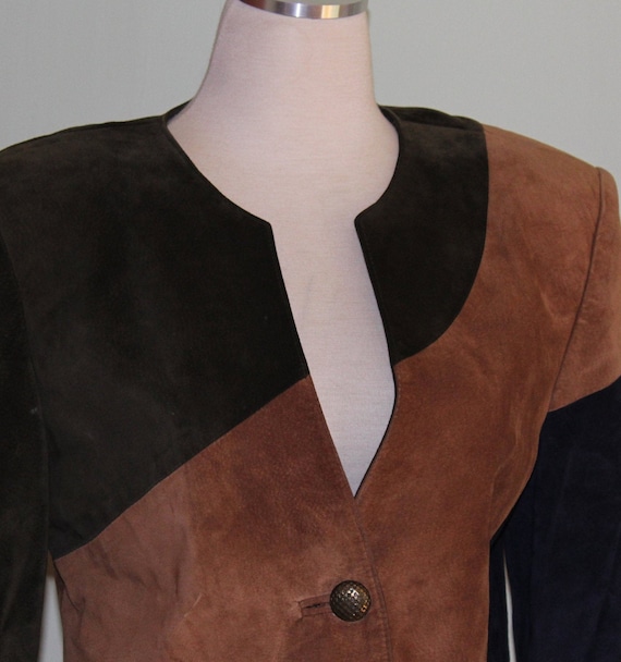Sz M, Suede, Cropped Jacket with big shoulder pad… - image 2