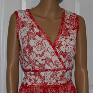 SZ. M, Red and White Contrast Print Maxi Dress, Vintage 1970's, 1970's image 2