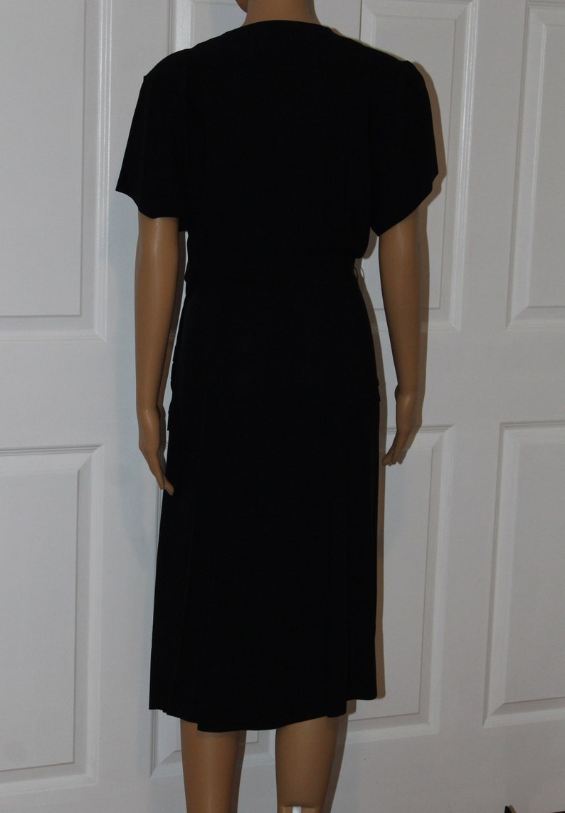 Size L, 1940's Vintage Wool Crepe Dress with Peplum and Swag, 33 waist image 5