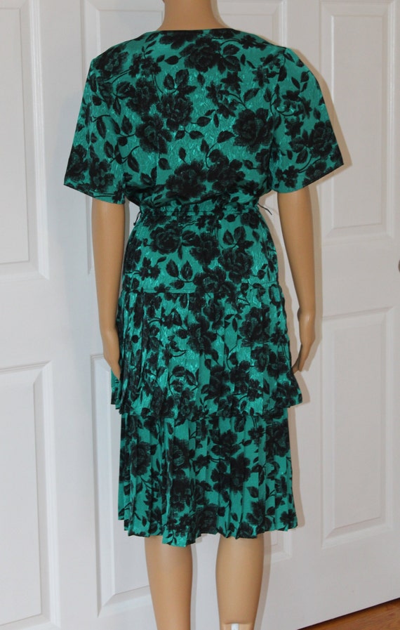 XS petite, Black and Green Rose Patterned Dress w… - image 5