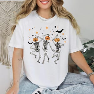 Camiseta de estilo vintage con esqueleto bailando Comfort Colors®, camiseta retro con esqueleto bailando, camiseta divertida con calavera, camiseta para amantes del baile