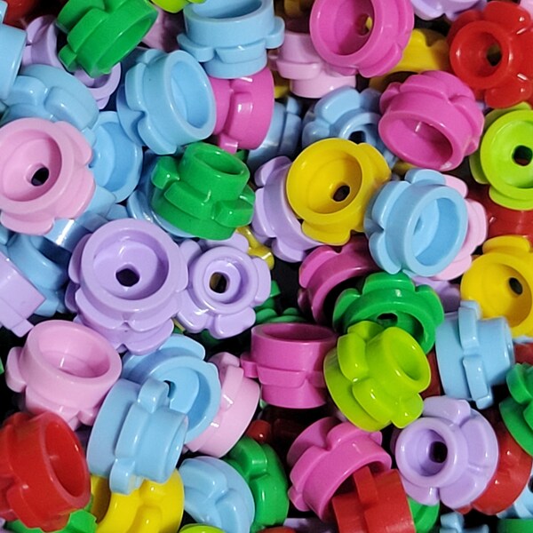 100 Pieces 1x1 Round Flower (Petals) with Edges - Mixed / Various Colors / Assortment Lot