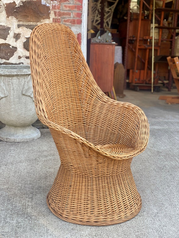 Wicker cheap mushroom chair