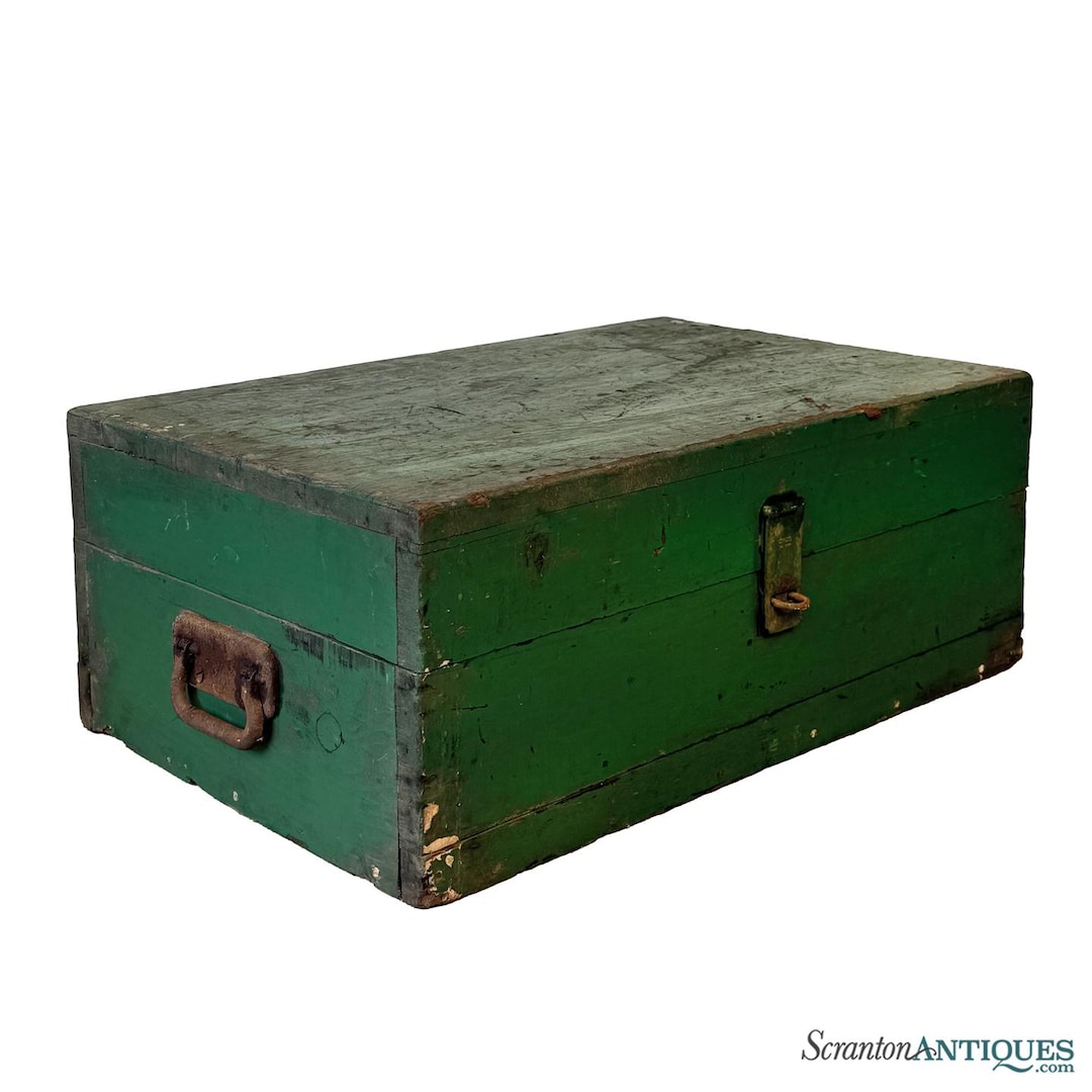 キ*ム様 MADE IN USA STANLEY トランクボックス ヴィンテージ Antique Traditional Green Wood Stanley Tool Box Storage Chest - Etsy