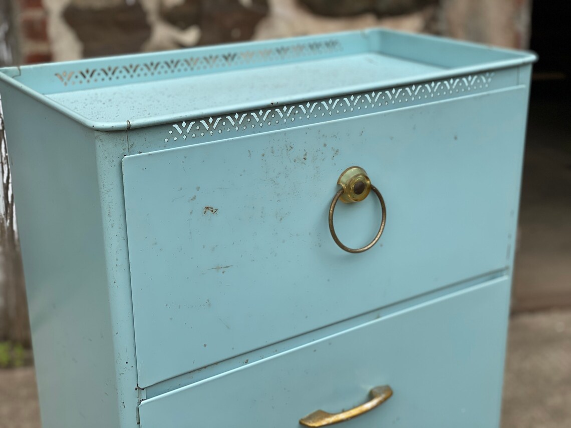 MidCentury Powder Blue Metal Detecto Laundry Hamper w/ Floral Etsy