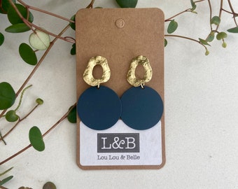 Matt dark blue coloured disc and brass earrings