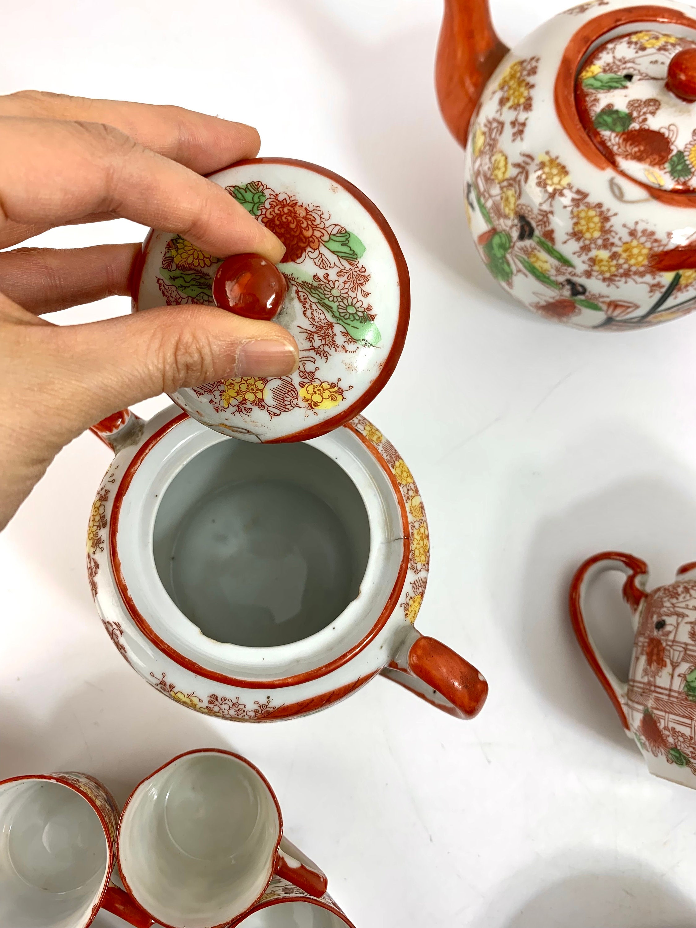 Vintage Geisha Girl Tea Set: Hand-painted Kutani Porcelain, Made