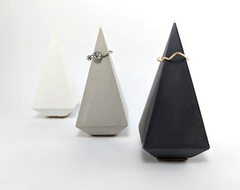 Pyramid ring holder, ring display, wedding ring stand, geometric ring holder