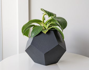 Geometric concrete planter for houseplants, Big 5" dodecahedron planter for indoor plants, Geometric indoor pots, Big pot