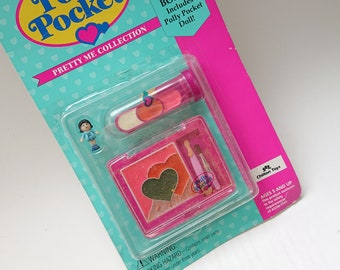 Polly pocket vintage,  rare polly pocket, pretty me collection 2 make up pallets. Black hair doll, 90s toy nib, new polly pocket