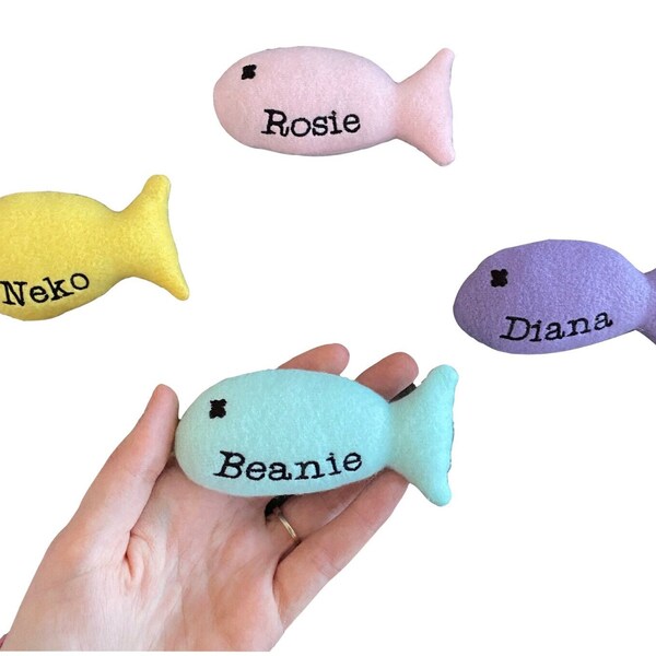 Custom Fish CAT Toy, Personalized Handmade Cat Toy Vegan Cat Toy Gift for Cat Lover Gift Crazy Cat Lady Gift Kitten Cat Toy Cat Catnip Toy