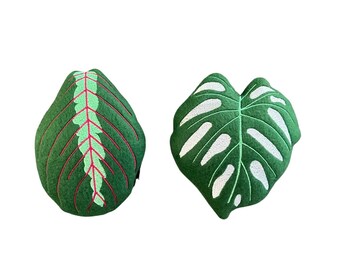 Leaf DOG Toy, Handmade Plant Leaf Dog Toy Puppy Gift for Dog Lover Gift Squeaker Dog Toy Vegan Monstera Prayer Plant Dog Toy