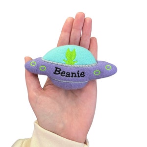 Personalized UFO CAT toy, Handmade Cat Toy Gift for Cat Lover Funny Cat Toy Catnip Custom Cat Toy Vegan Cat Toy Alien Spaceship Cat Toy Yes- Name