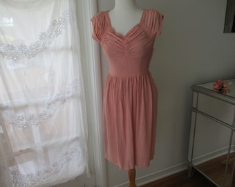Vintage 1930's-40's Women's Dusty Pink Dress Ruching Size XS Theater Costume