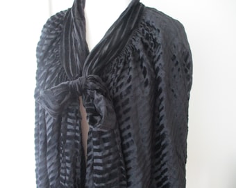 Antique Women's Cloak Cape Black Silk and Velvet c1920's Theater Costume