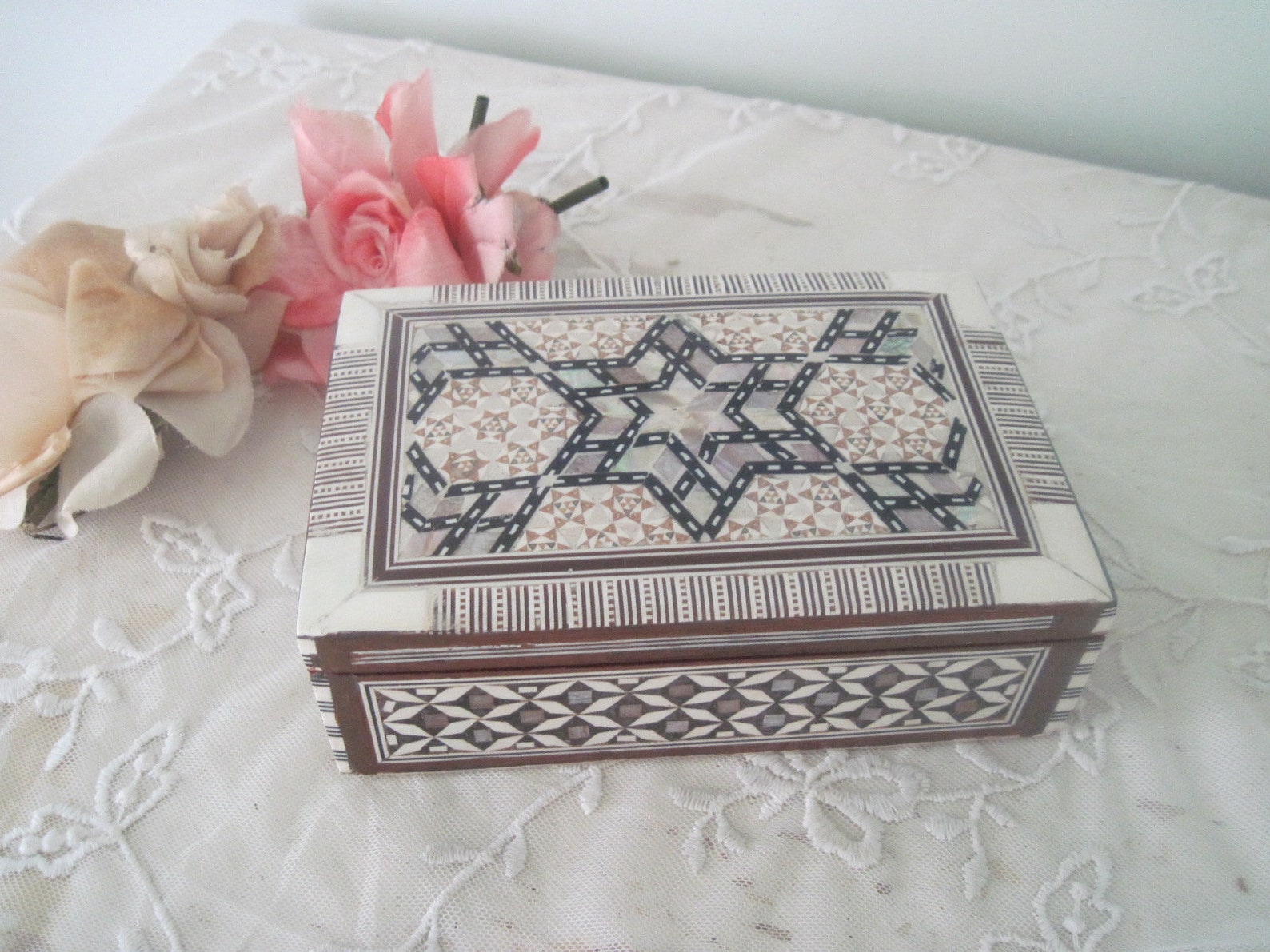 Vintage Mother of Pearl Inlay Box Egyptian Trinket Jewelry Etsy