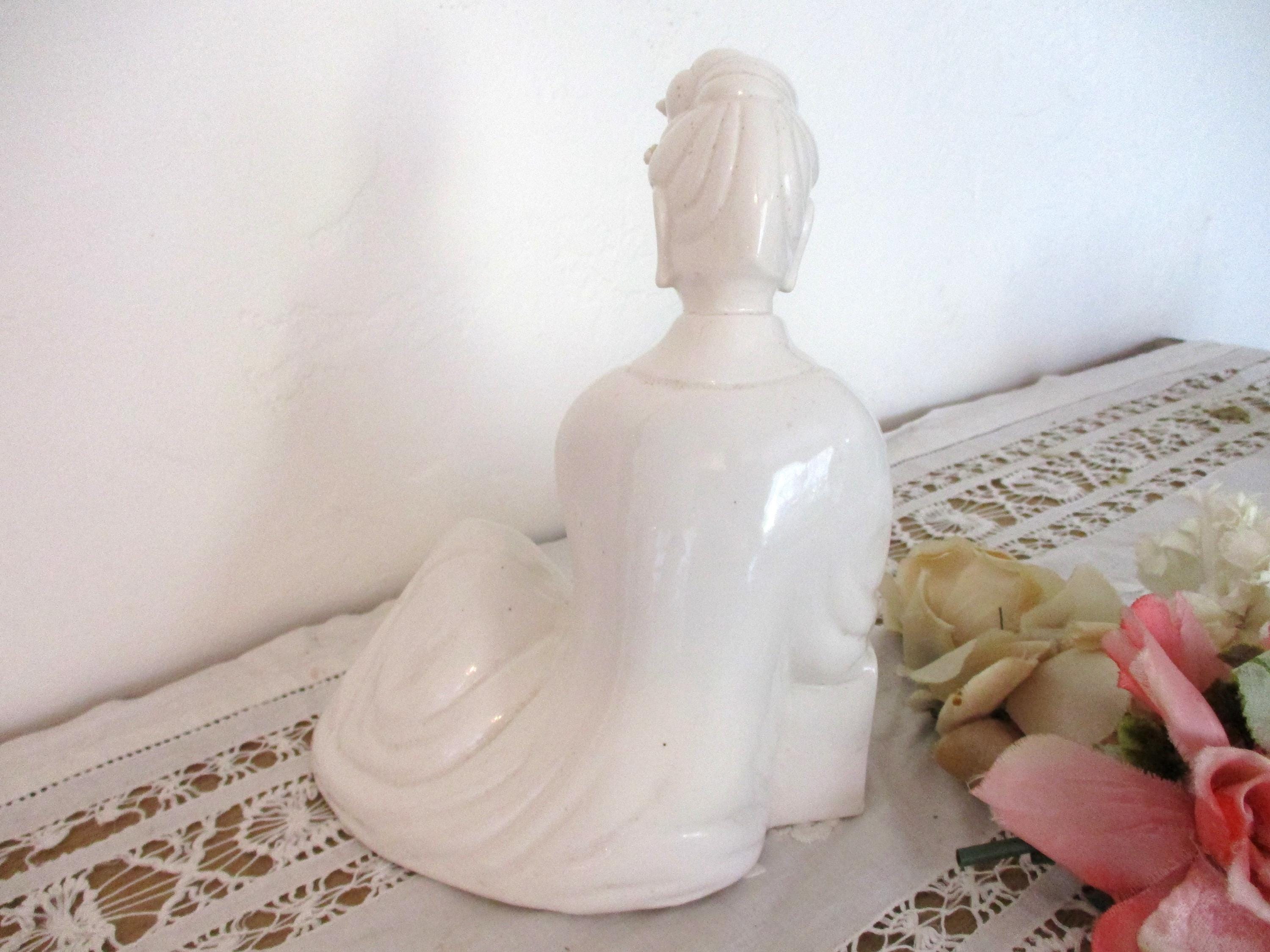 ヴィンテージ 中国製 観音菩薩像 座像 仏教の女神 - Etsy 日本