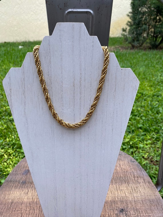 Vintage gold plated rope Gem