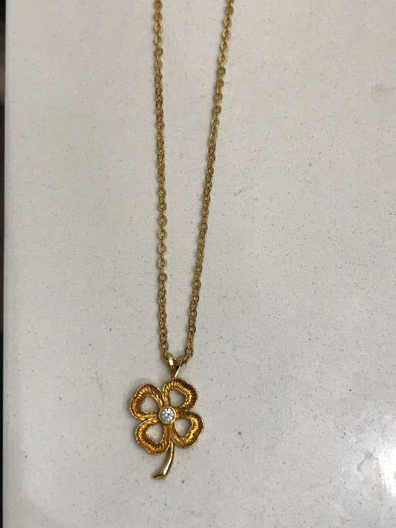 Vintage Avon Gold Plated Necklace With Four Leaf Clover Pendant