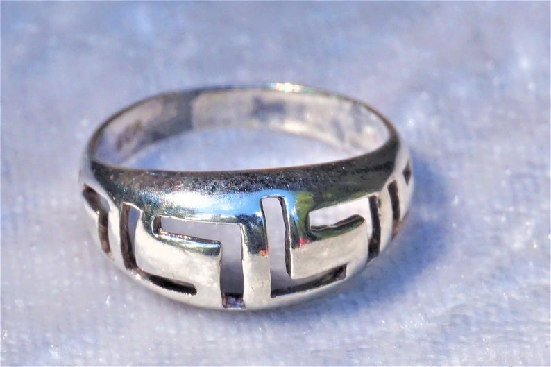 Vintage Filigree Style Unisex Ring Sterling Silver Stamped 925 Collectible Rare Find Fine Jewelry Gift For Her Or Him Same Day Free Shipping