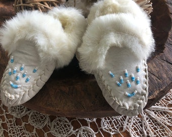 Baby moccasins- vintage moccasins- rabbit fur moccasin- baby moccasin