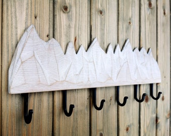 Wall mounted coat rack White Mountains with 6 hooks