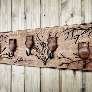 Wooden wall mount coat rack Owl&#39;s Hill with 5 hooks