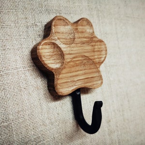 Wooden dog leash wall hanger Paw Print of natural oak