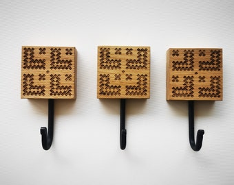 Ornamental wooden wall coat hook Farmstead