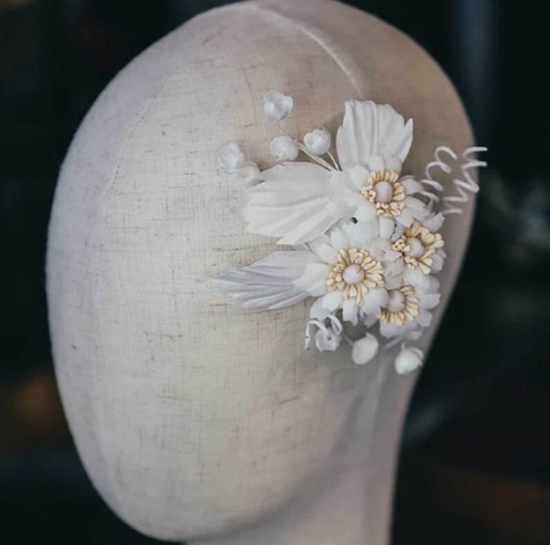 Handmade Daisy Wedding Hair Piece Wedding Hair Accessories White Flower Bridal Hair Piece Floral Hair Piece Daisy Hair Flower H061