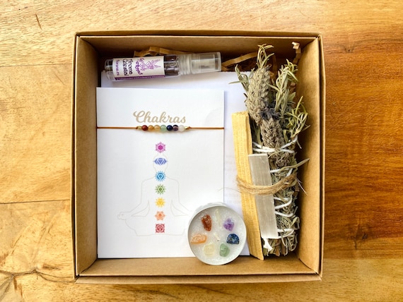 Adjustable bracelet or necklace 7 chakras with intention candle and energy cleansing kit - card in English and Spanish - Magic rituals