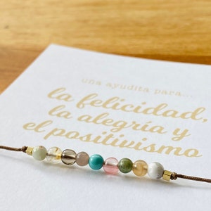 Pulsera o collar intención piedras energéticas y cristales significado felicidad, alegría y positivismo Ritual mágico vela de intención imagen 6