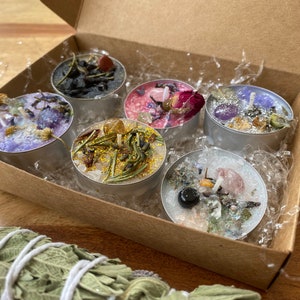 Pack of 6 intention candles - love, protection, health, meditation, happiness, anxiety and fear - made with energy stones, plants...