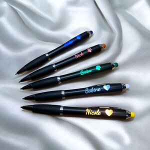 LED Touchpen Kugelschreiber Mit Gravur – 3-in-1: Touchscreen-Stift, Kuli (1,0 Mm) & LED-Licht, Farbe Silber-schwarz