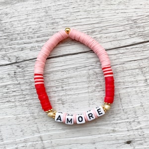 Armband Amore Buchstaben Rot Rosa Gold Silber Roségold Katsuki Perlen Heishi Namensarmband Buchstabenarmband personalisiert